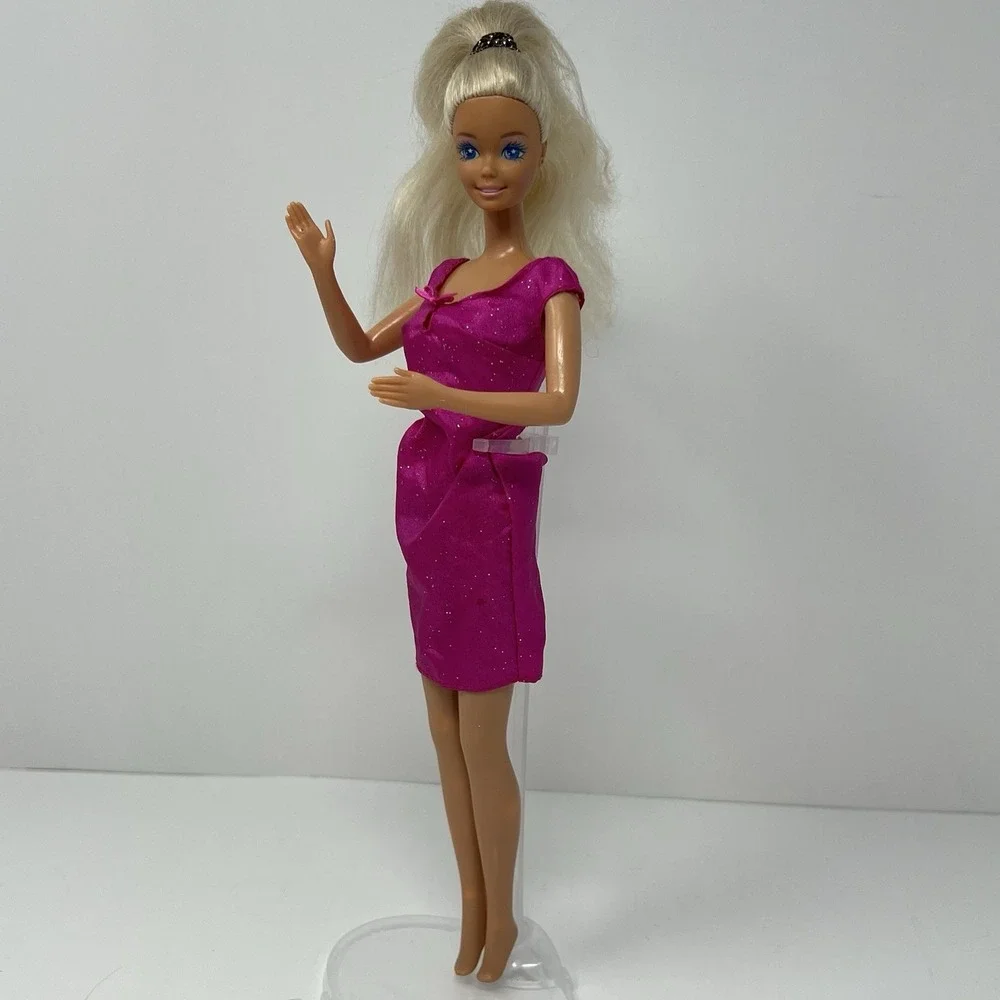 Barbie Fashionista Doll Edition‎ 1966 Blonde Hair Collectible OOAK in pink dress